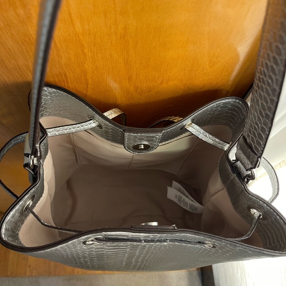 Silver Snake Skin CHAPS Handbag - Picture 5 of 6